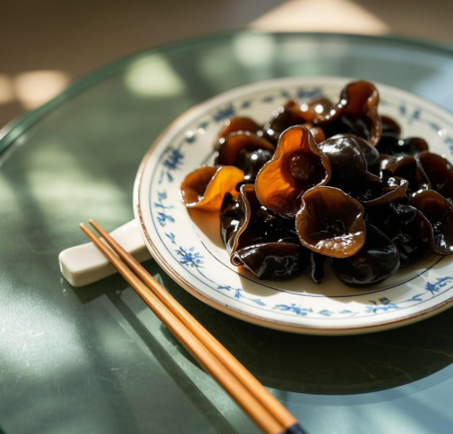 木耳久泡真的會產生劇毒嗎？食品安全檢測儀的原理與應用